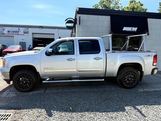 Photo of 2011 Pure Silver Metallic GMC Sierra 1500