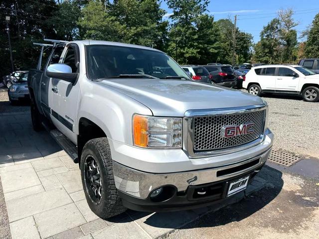 Photo of 2011 Pure Silver Metallic GMC Sierra 1500