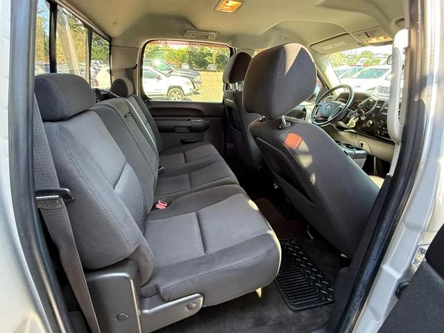Photo of 2011 Pure Silver Metallic GMC Sierra 1500