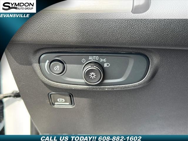 Photo of 2024 Summit White GMC Terrain