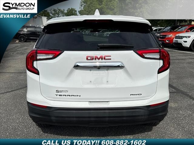 Photo of 2024 Summit White GMC Terrain