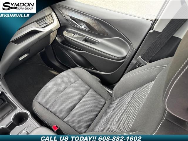 Photo of 2024 Summit White GMC Terrain