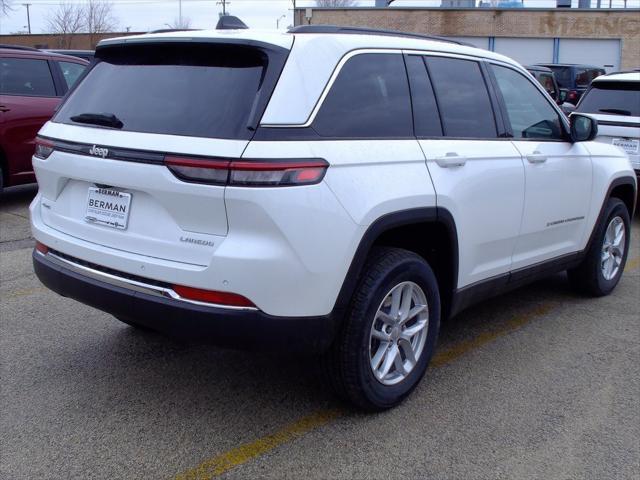 Photo of 2025 Bright White Jeep Grand Cherokee