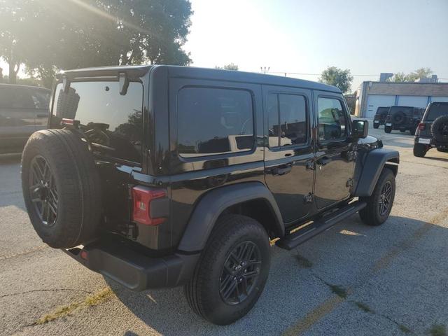 Photo of 2025 Black Clearcoat Jeep Wrangler