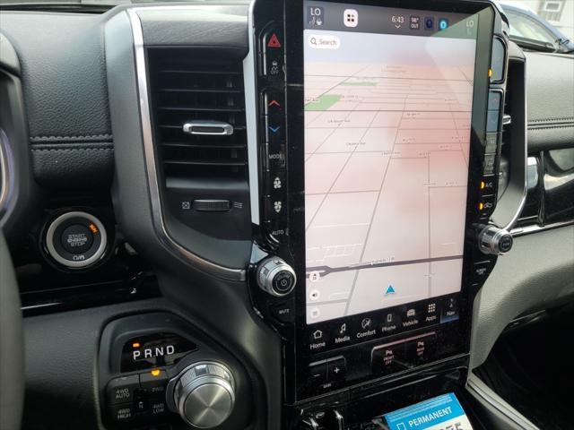 Photo of 2025 Diamond Black Crystal Pearlcoat RAM 1500