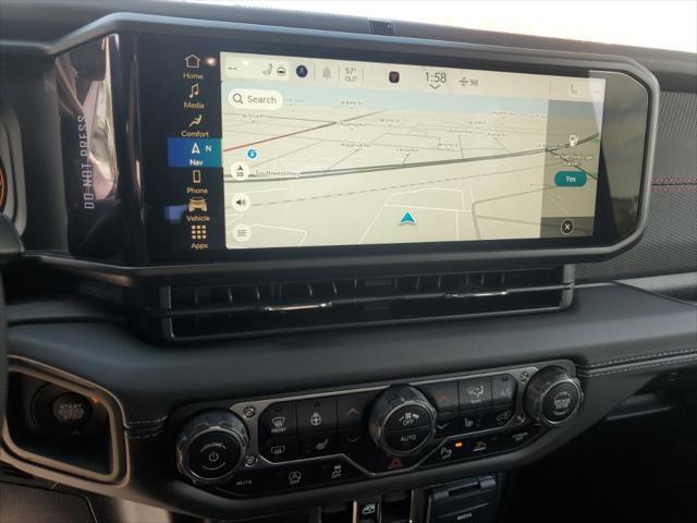 Photo of 2025 Black Clearcoat Jeep Gladiator