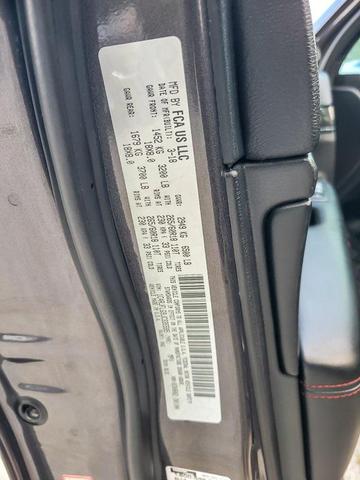 Photo of 2018 Diamond Black Crystal Pearlcoat Jeep Grand Cherokee