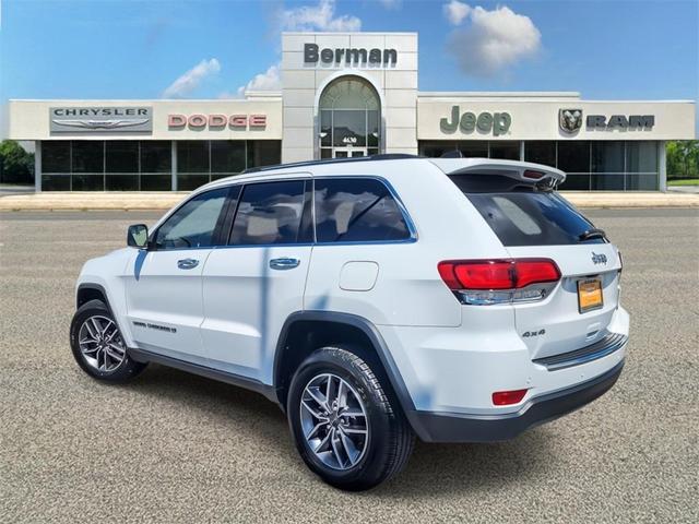 Photo of 2022 Bright White Clearcoat Jeep Grand Cherokee