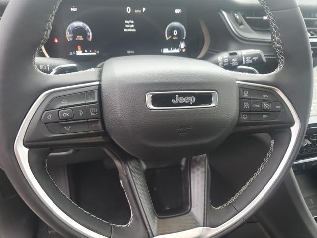 Photo of 2025 Baltic Gray Metallic Clearcoat Jeep Grand Cherokee L