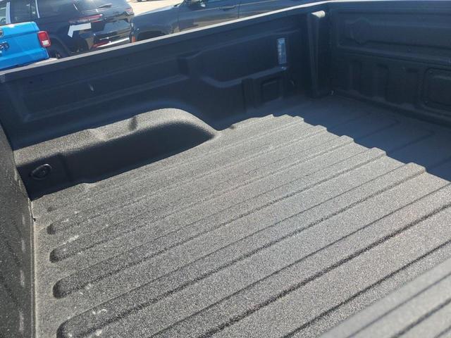 Photo of 2025 Anvil Clearcoat Jeep Gladiator