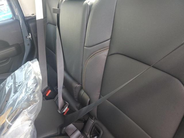 Photo of 2025 Anvil Clearcoat Jeep Gladiator