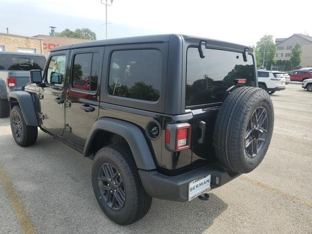 Photo of 2025 Black Clearcoat Jeep Wrangler