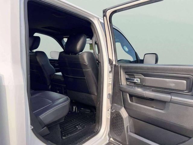 Photo of 2018 Bright White Clearcoat RAM 1500
