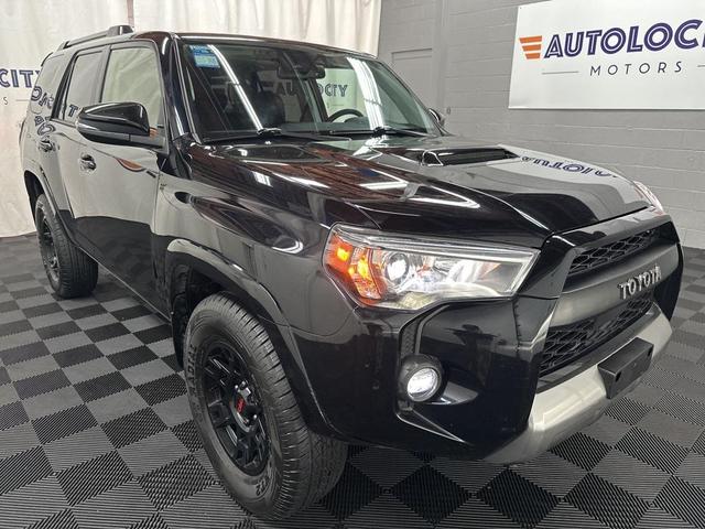Photo of 2024 Midnight Black Metallic Toyota 4Runner