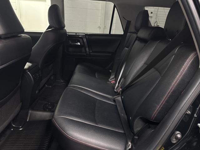 Photo of 2024 Midnight Black Metallic Toyota 4Runner