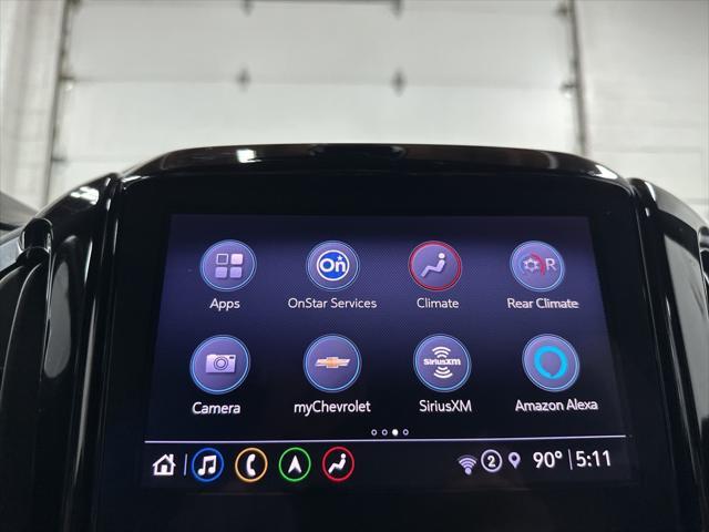 Photo of 2022 Iridescent Pearl Tricoat Chevrolet Traverse