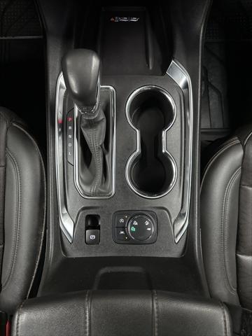 Photo of 2022 Iridescent Pearl Tricoat Chevrolet Traverse