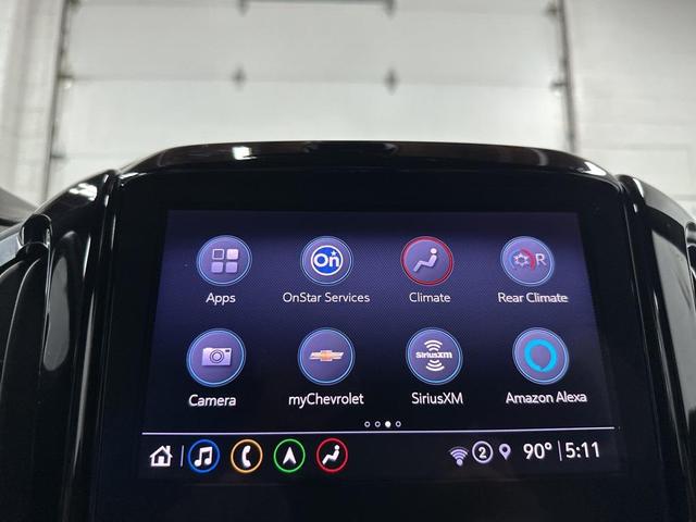 Photo of 2022 Iridescent Pearl Tricoat Chevrolet Traverse