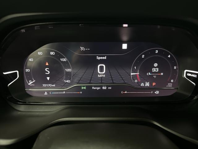 Photo of 2022 Hunter Metallic GMC Yukon XL