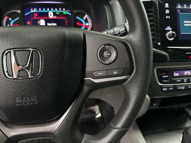 Photo of 2019 Lunar Silver Metallic Honda Pilot