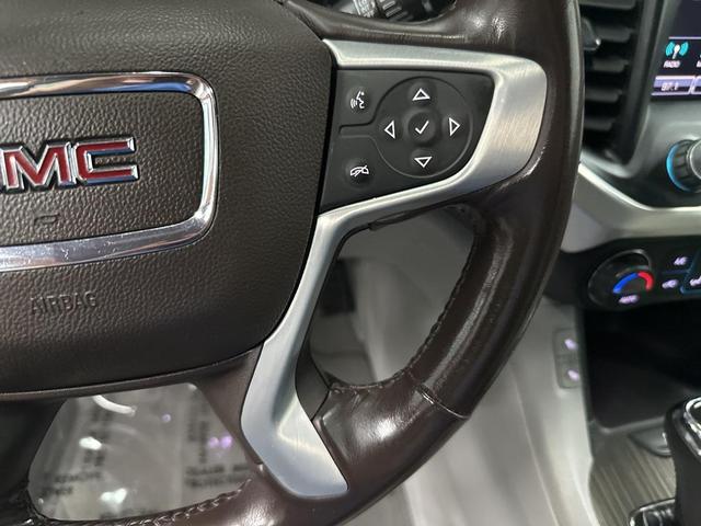 Photo of 2018 White Frost Tricoat GMC Acadia