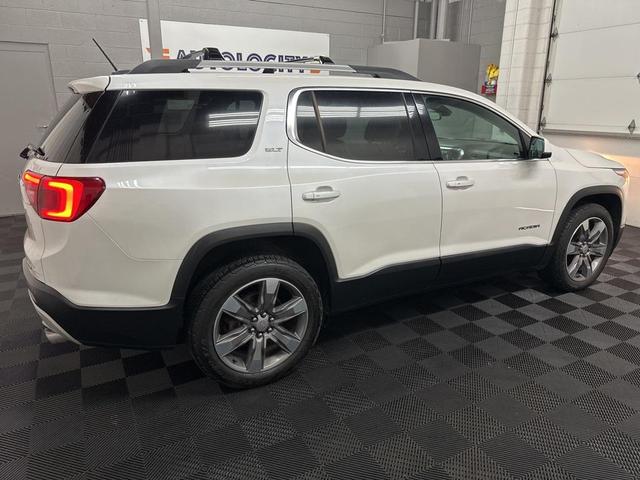 Photo of 2018 White Frost Tricoat GMC Acadia