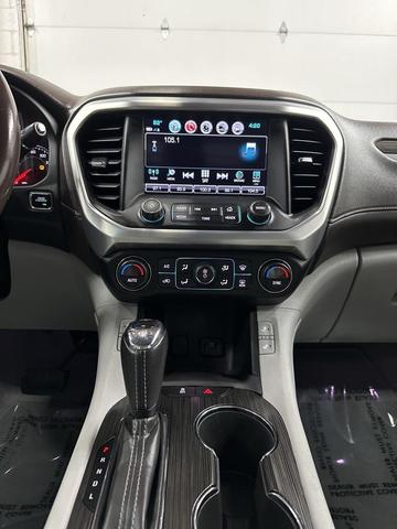 Photo of 2018 White Frost Tricoat GMC Acadia