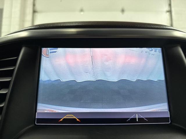 Photo of 2018 White Frost Tricoat GMC Acadia