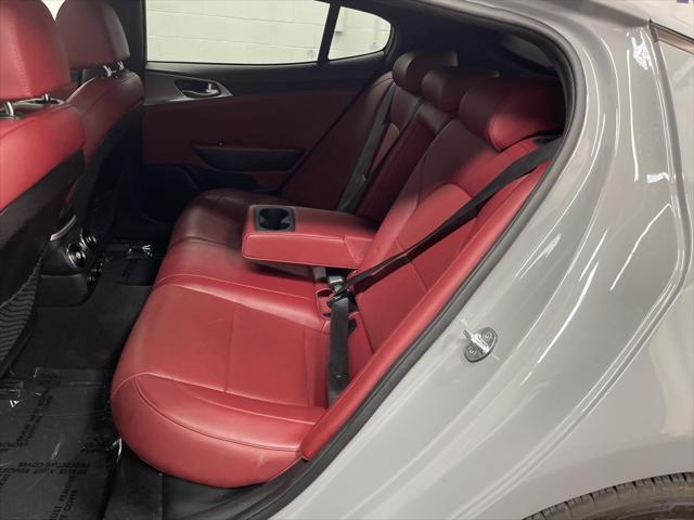 Photo of 2022 Ceramic Silver Kia Stinger