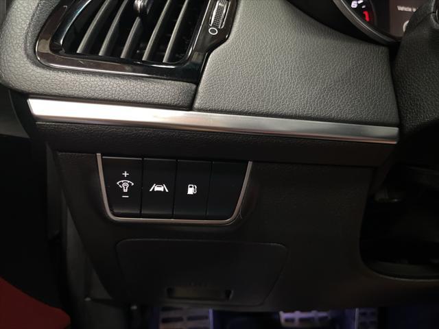 Photo of 2022 Ceramic Silver Kia Stinger