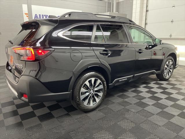 Photo of 2023 Crystal Black Silica Subaru Outback