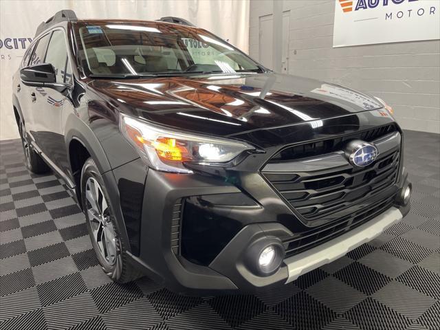 Photo of 2023 Crystal Black Silica Subaru Outback