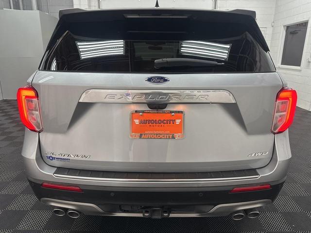Photo of 2022 Iconic Silver Metallic Ford Explorer