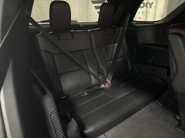 Photo of 2022 Iconic Silver Metallic Ford Explorer
