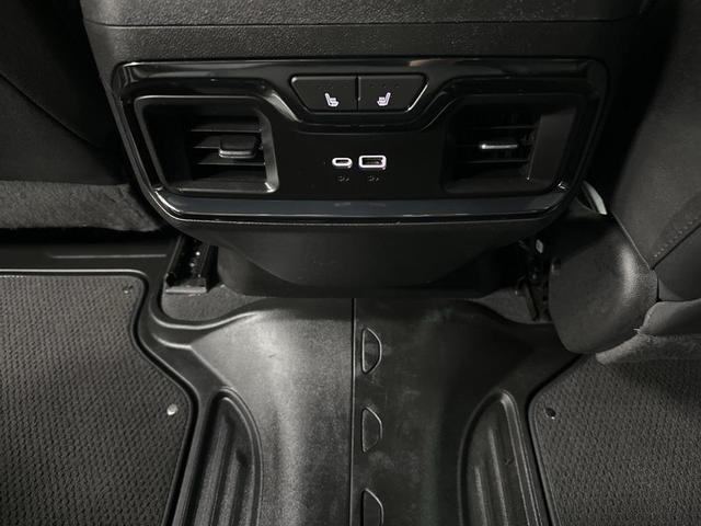 Photo of 2023 Desert Sand Metallic GMC Sierra 1500