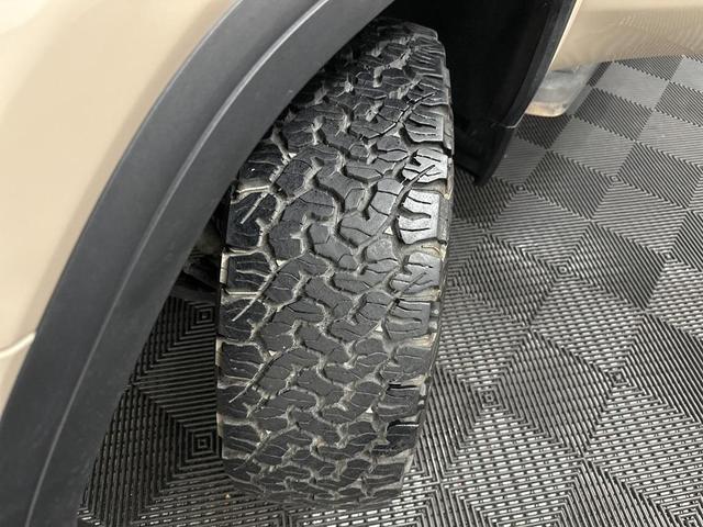 Photo of 2023 Desert Sand Metallic GMC Sierra 1500