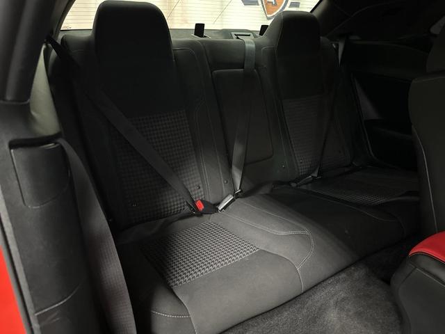 Photo of 2017 Go Mango Dodge Challenger