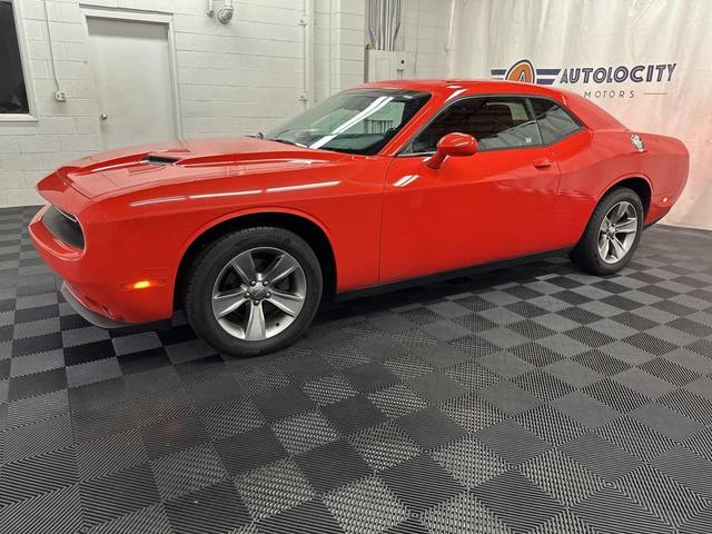 Photo of 2017 Go Mango Dodge Challenger