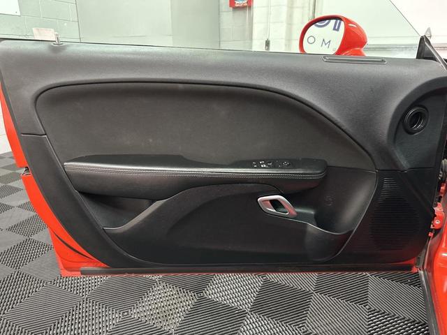 Photo of 2017 Go Mango Dodge Challenger