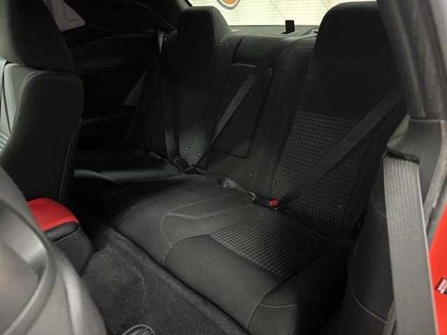Photo of 2017 Go Mango Dodge Challenger