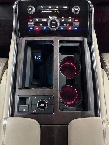 Photo of 2024 Silver Radiance Metallic Clearcoat Lincoln Navigator