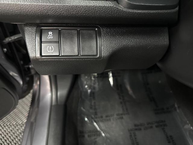 Photo of 2018 Modern Steel Metallic Honda Civic