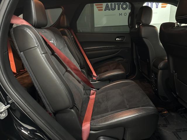 Photo of 2021 DB Black Crystal Clearcoat Dodge Durango