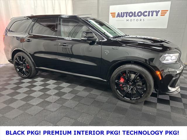 Photo of 2021 DB Black Crystal Clearcoat Dodge Durango