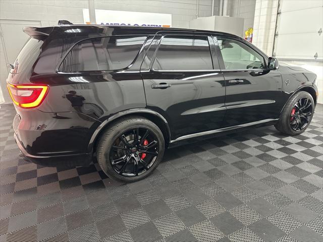 Photo of 2021 DB Black Crystal Clearcoat Dodge Durango