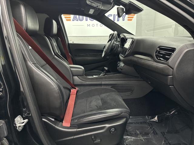 Photo of 2021 DB Black Crystal Clearcoat Dodge Durango