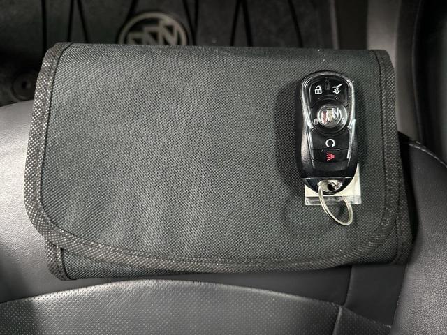 Photo of 2021 Ebony Twilight Metallic Buick Enclave