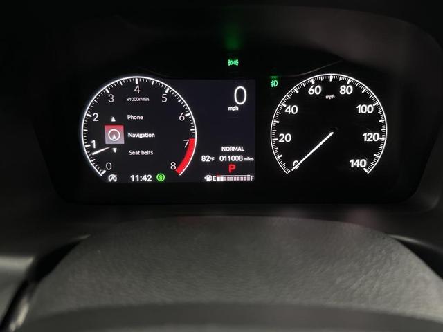Photo of 2025 Platinum White Pearl Honda Odyssey