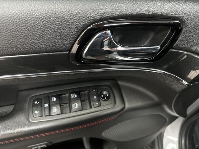 Photo of 2019 Billet Silver Metallic Clearcoat Jeep Grand Cherokee