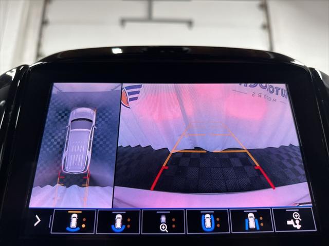 Photo of 2021 Silver Ice Metallic Chevrolet Traverse